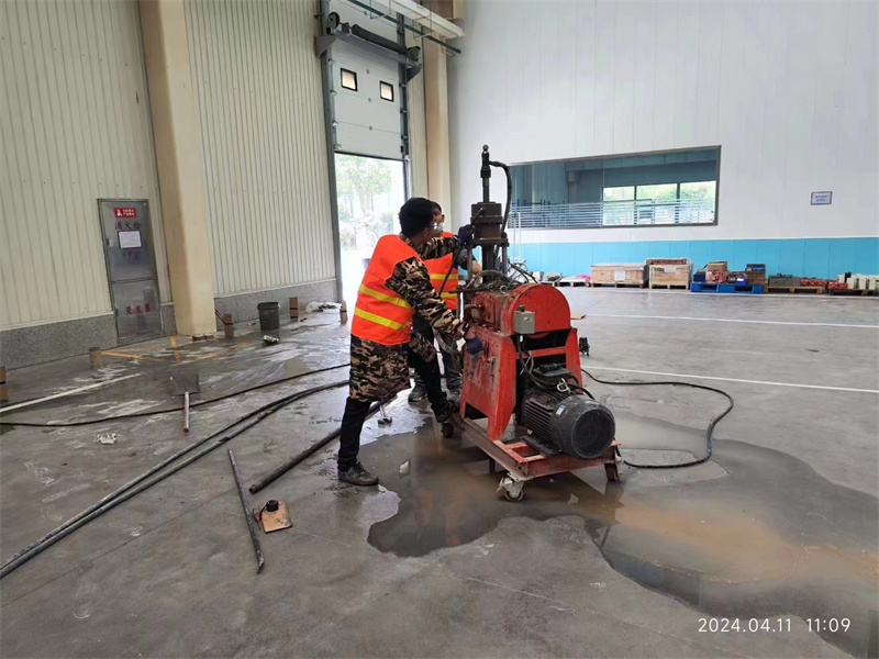 江北厂房地面下沉塌陷注浆加固施工